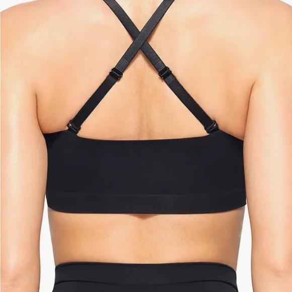 Skims, Bandeau Bra with Matching High Waisted Sculpting Thong. Color Onyx - Picture 3 of 8